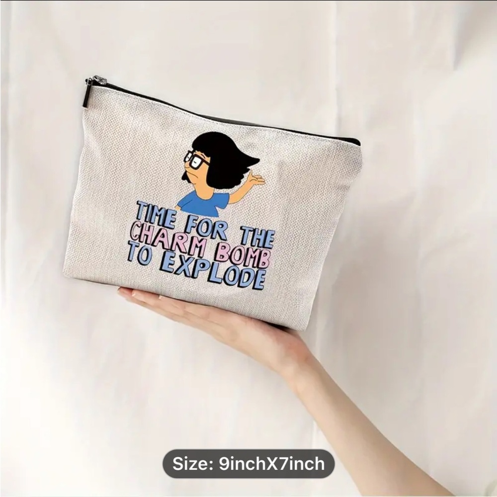 BOBS BURGERS 🍔 TINAAAA💕💕💕CLUTCH MAKE-UP BAGS NEW BIG SIZE 9x7  zip top 🔝